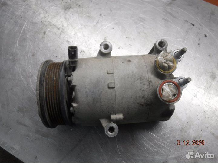 Компрессор кондиционера Ford Focus 3 pnda 2012