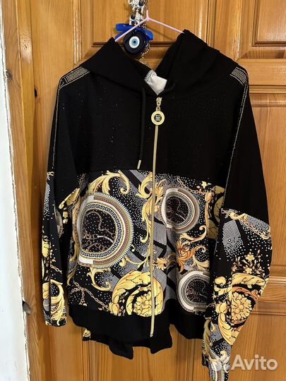 Спортивный костюм