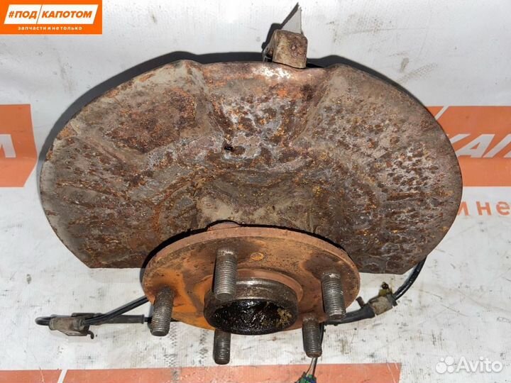 Кулак передний левый Suzuki Grand Vitara 2 рест