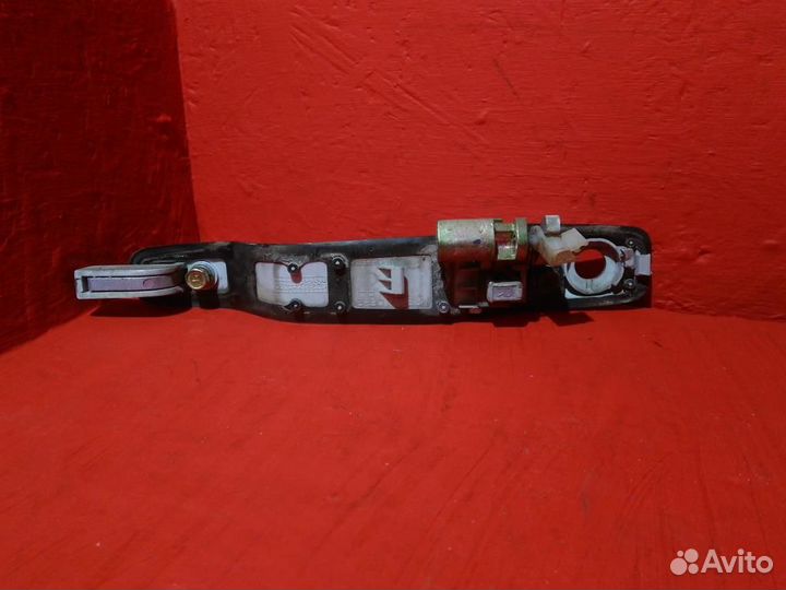 Ручка двери передняя правая Митсубиси Аутлендер 1