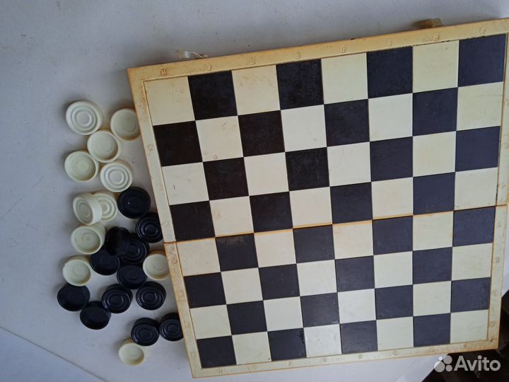 Шахматы шашки таро карты СССР настольная игра