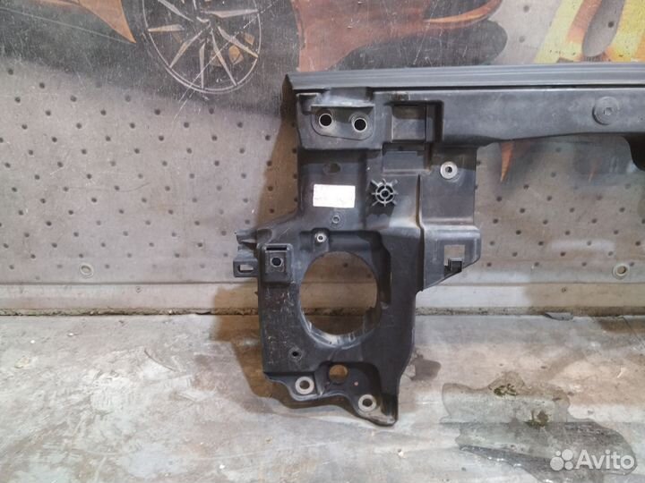 Панель передняя Volkswagen Touareg 2