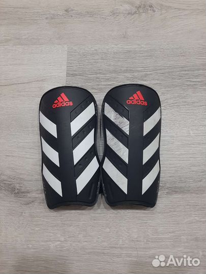 Щитки футбольные Adidas