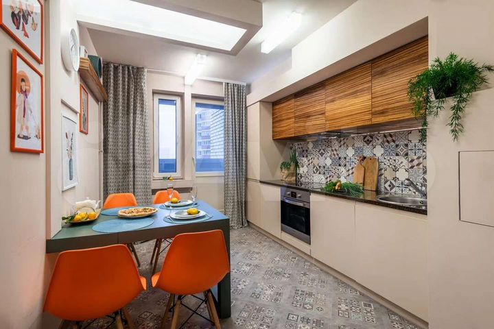 2-к. квартира, 56 м², 10/17 эт.