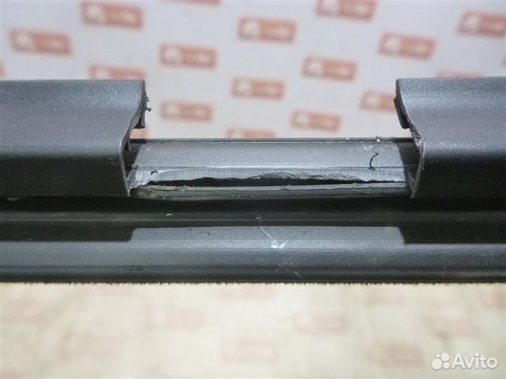 Уплотнитель стекла двери бархотка передний правый