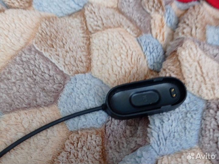 Часы xiaomi mi band 4