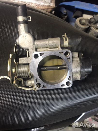Дроссельная заслонка ниссан Либерти
