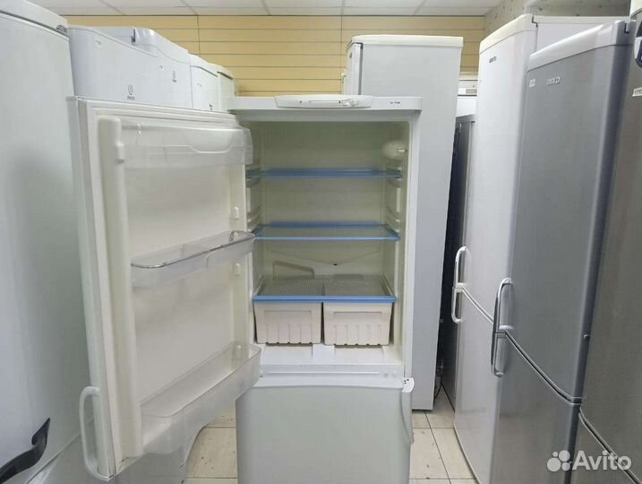 Холодильник бу indesit 170 см. Доставка