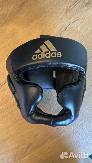 Шлем Adidas Combat S