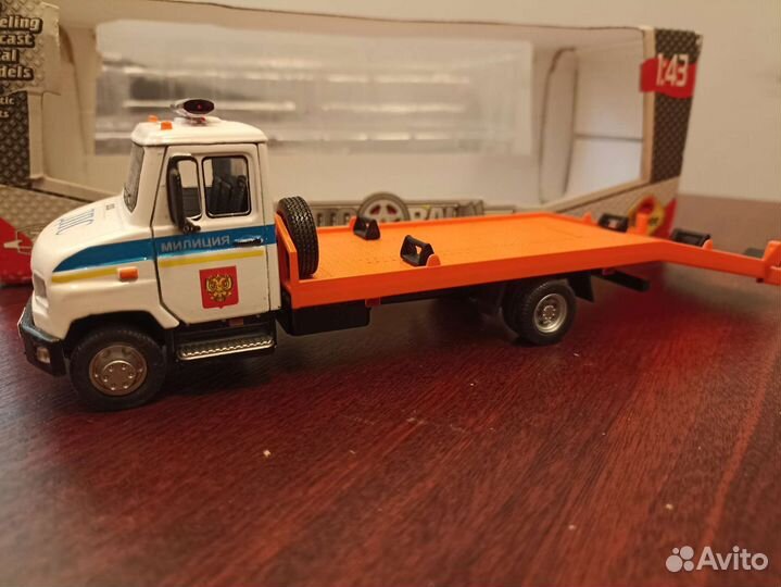 Модель ЗИЛ бычок дпс Московская обл 1/43