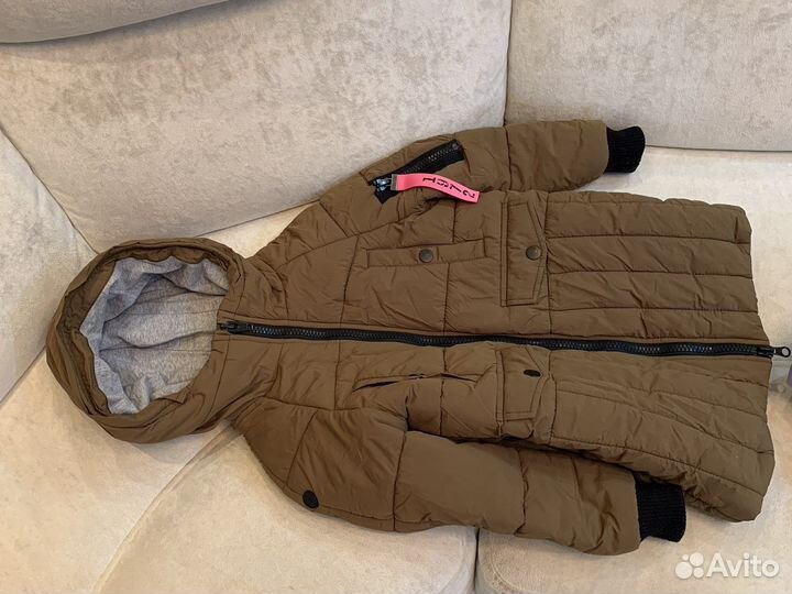 Куртка на девочку демисезонная