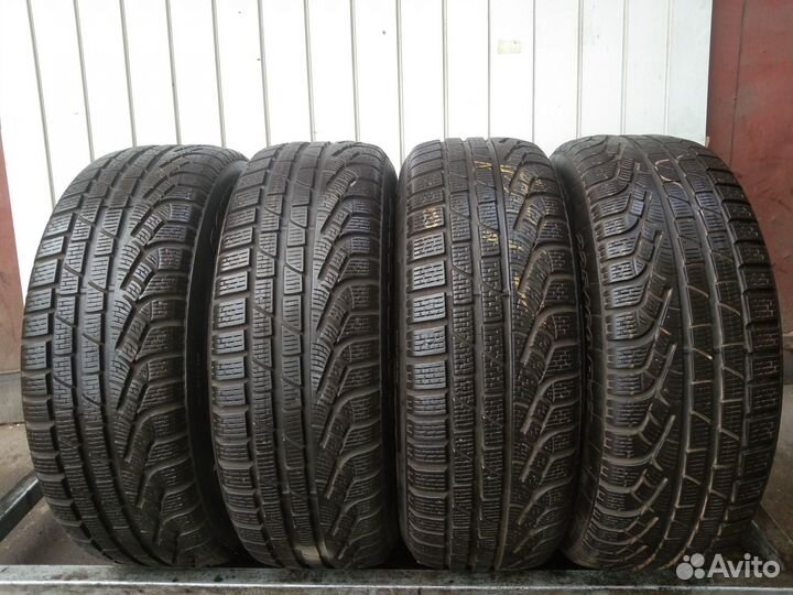 Pirelli Winter Sottozero 210 Serie II 225/60 R17 99H