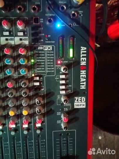 Микшерный пульт allen&heath ZED-16FX