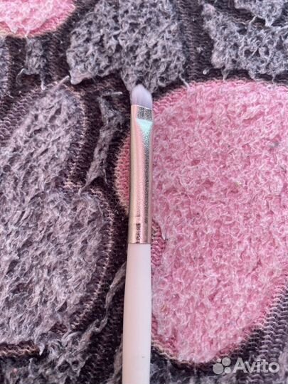 Новая кисть для макияжа