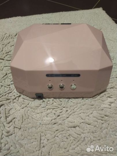 Лампа для ногтей