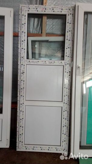 Двери входные пвх разные