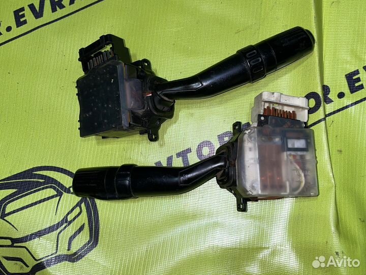 Блок подрулевых переключателей Subaru forester