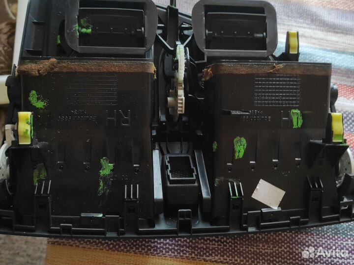 Центральная консоль Авенсис т27