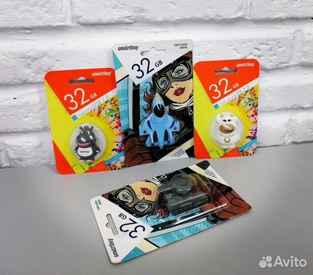 USB 2.0 Flash Drive 32гб SmartBuy