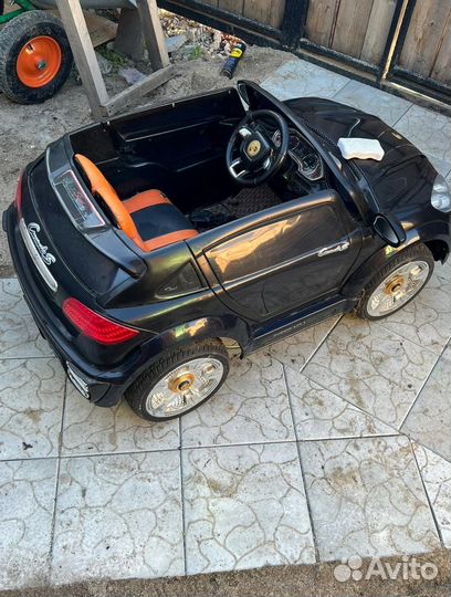 Детский электромобиль