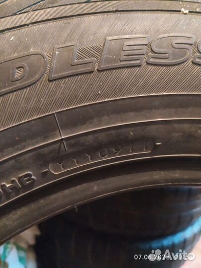 Yokohama Ice Guard IG30 215/60 R16