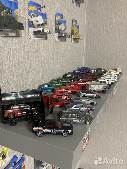 Hot wheels машинки