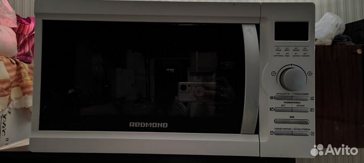 Микроволновая печь redmond