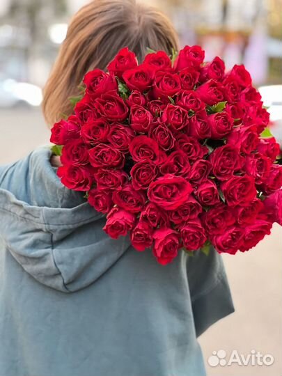 Красная роза, букеты из роз