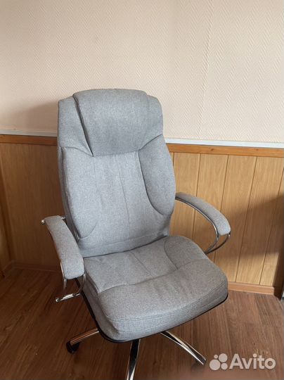 Перетяжка офисных и компьютерных кресел