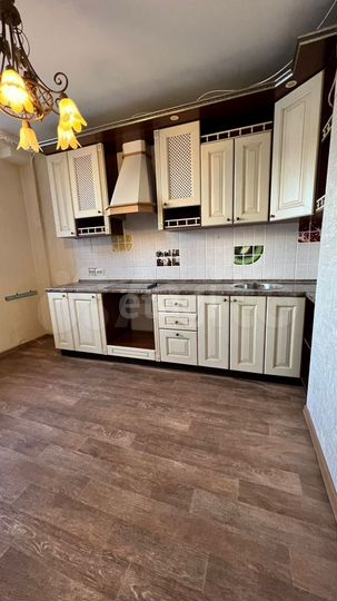 3-к. квартира, 89 м², 5/10 эт.