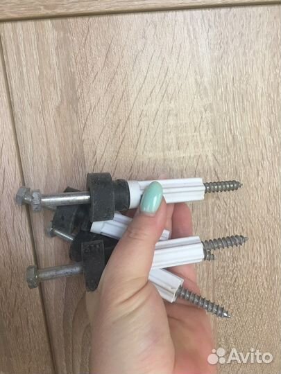 Транспортировочные болты для стир.машины Haier