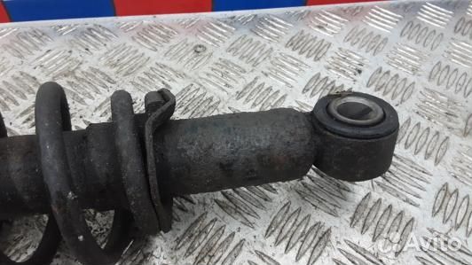 Стойка задняя правая toyota corolla E12 (EDN12SK01