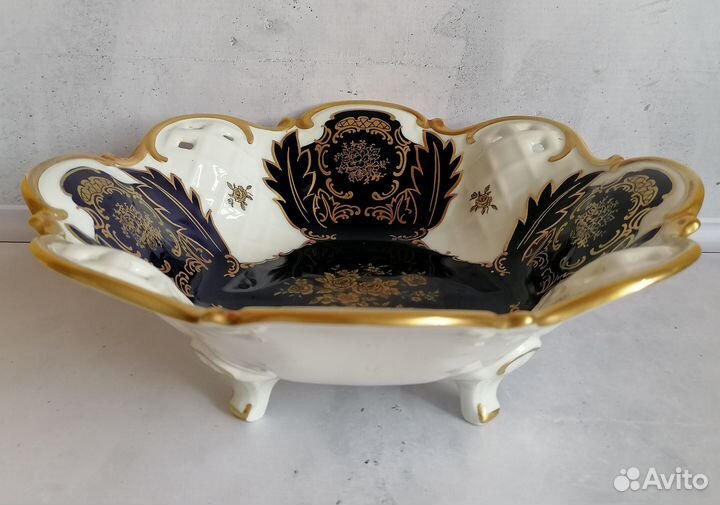 Ваза для фруктов Сухарница на ножках Reichenbach