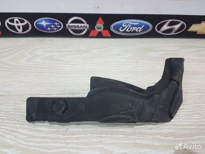 Пыльник крыла передний левый Bmw 5-Series F10