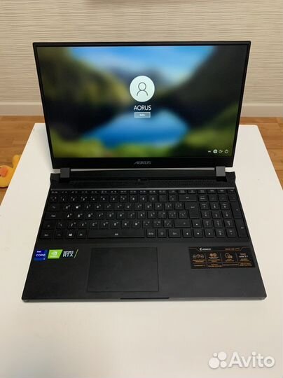 Игровой Ноутбук/мощный/Aorus15p / i7 11800 / 3070