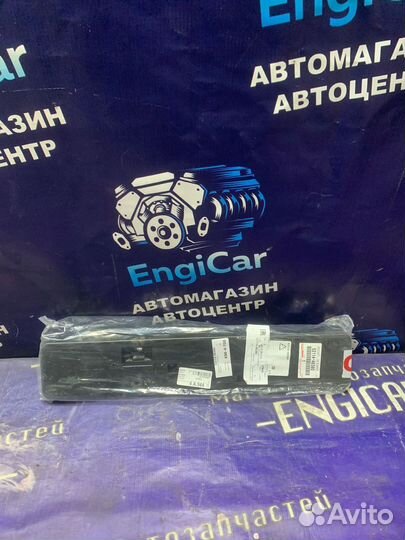 Подиум под госномер Lexus RX F-Sport