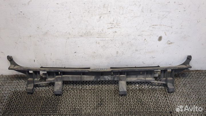 Кронштейн бампера Chrysler Town-Country, 2001