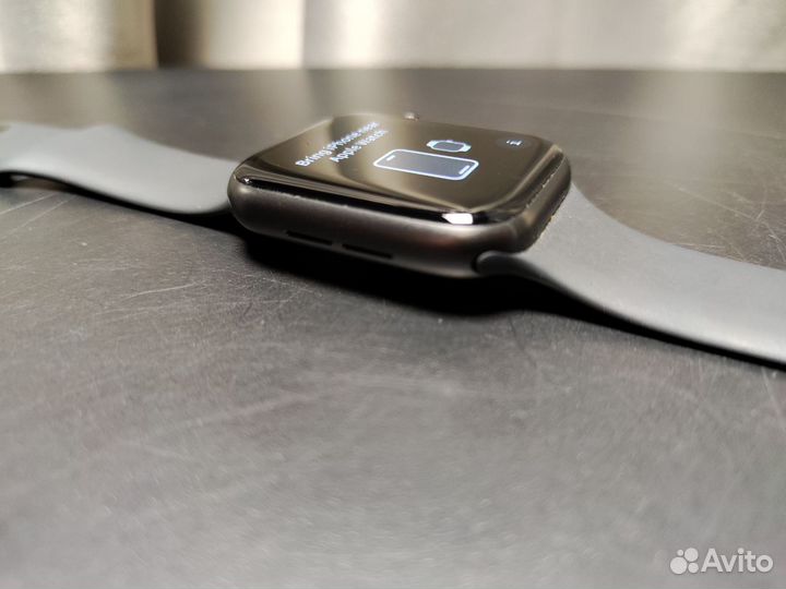 Apple Watch SE A2352 44 мм