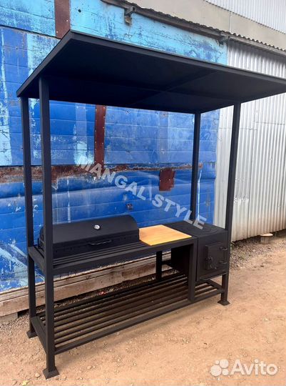 Мангал с крышей