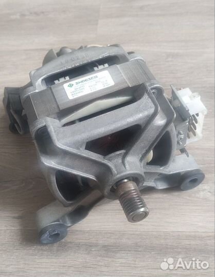 Двигатель стиральной машины