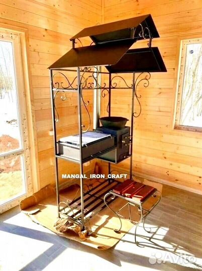 Мангал с крышей