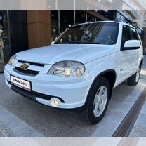 Chevrolet Niva 1.7 MT, 2014, 71 387 км, с пробегом, цена 785 000 руб.