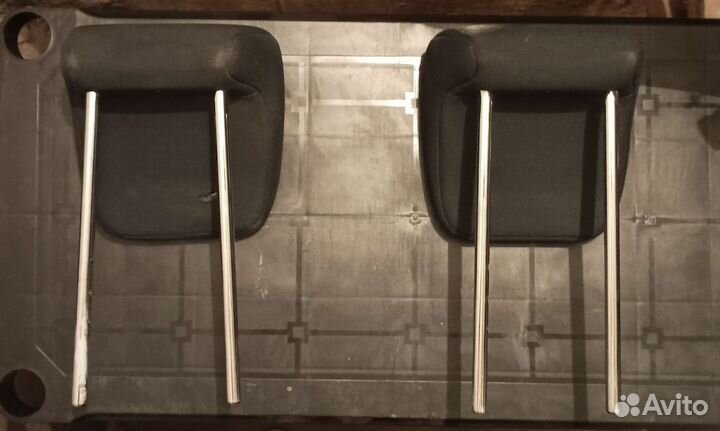 Подголовники задние