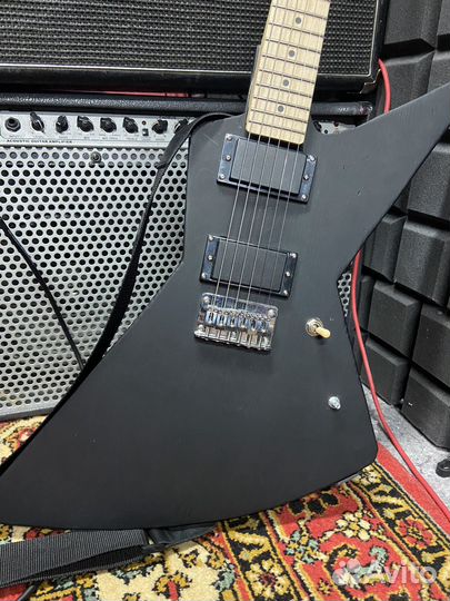 Электрогитара explorer