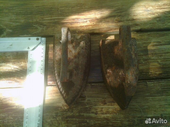 Утюг. 2 шт. Старинные. Маленькие, тяжелые