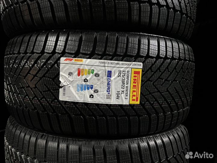 Pirelli Scorpion Winter 2 315/30 R22 и 275/35 R22 105V