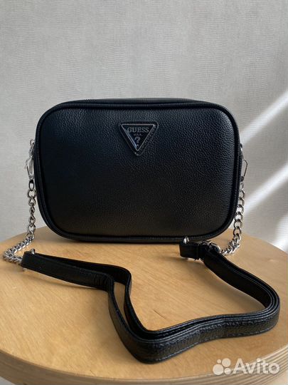 Сумочка женская через плечо новая Guess