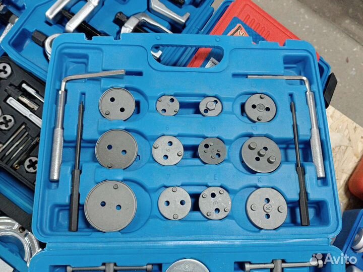 Набор для сведения тормозных цилиндров 35 пр