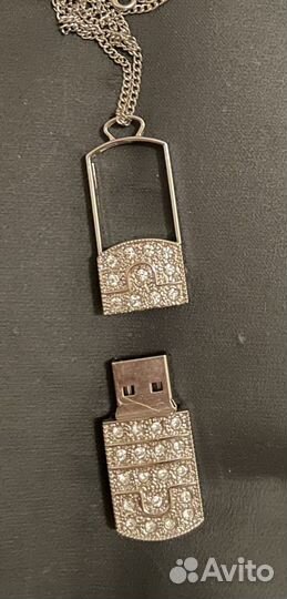 Флешка кулон