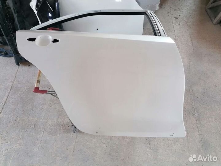 Дверь задняя правая камри 55